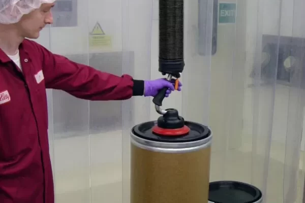 Safe handling in pharmaceutical manufacturing